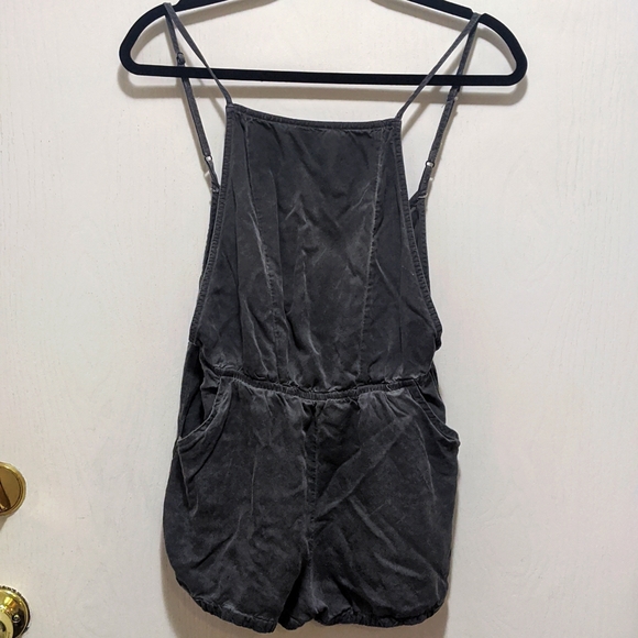 RVCA Romper - Picture 1 of 3